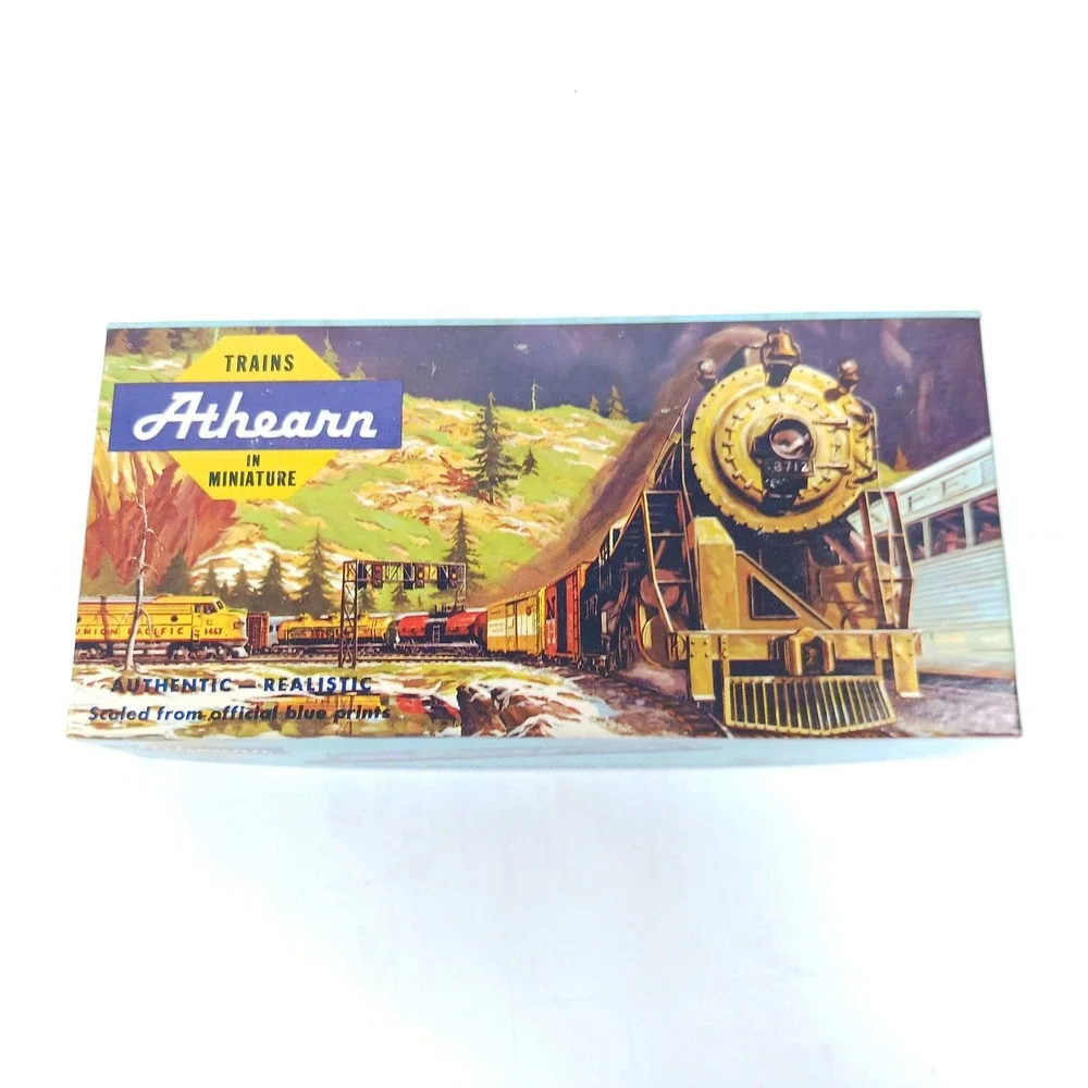 Athearn HO Scale Pennsylvania Railroad 50 Ft Plug Door Boxcar 74002 Brown PRR
